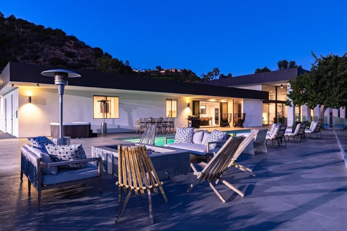 Mid Century Modern In Trousdale With Tennis * Los Ángeles