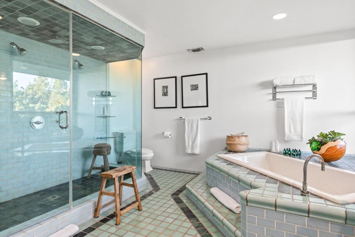 Mid Century Modern In Trousdale With Tennis Ferienhaus Los Angeles
